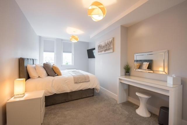 S/King Bed One Bedroom Flat Brentwood Esterno foto