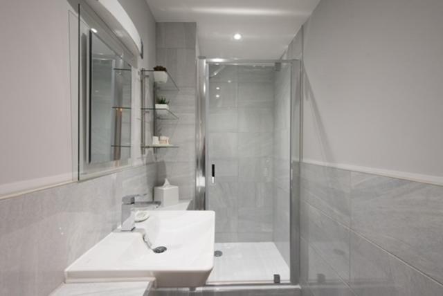 S/King Bed One Bedroom Flat Brentwood Esterno foto