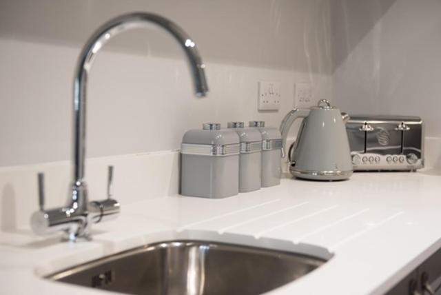 S/King Bed One Bedroom Flat Brentwood Esterno foto