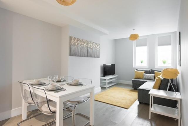 S/King Bed One Bedroom Flat Brentwood Esterno foto