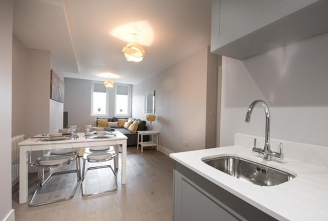 S/King Bed One Bedroom Flat Brentwood Esterno foto